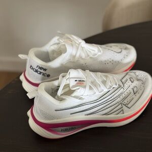 New Balance White and Pink Athletic Shoes for Performance